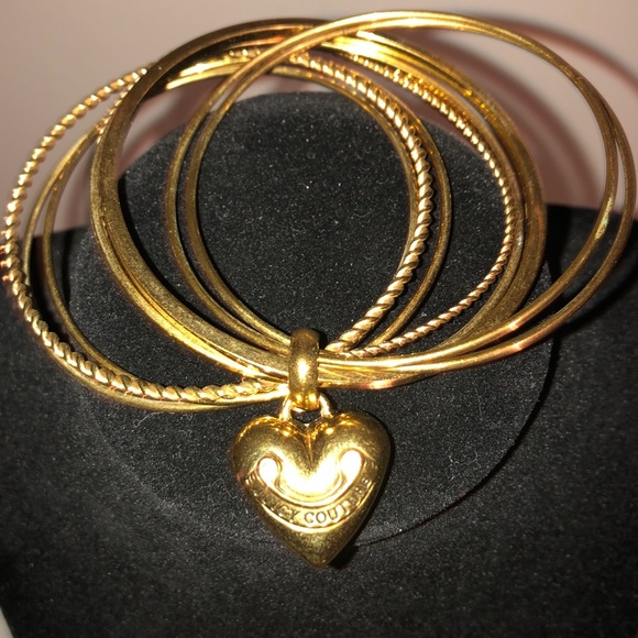 Juicy Couture Jewelry - 🌕 Juicy Couture gold tone bracelet, heart accent
